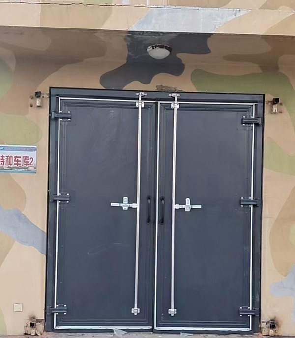 长城区工业平开门