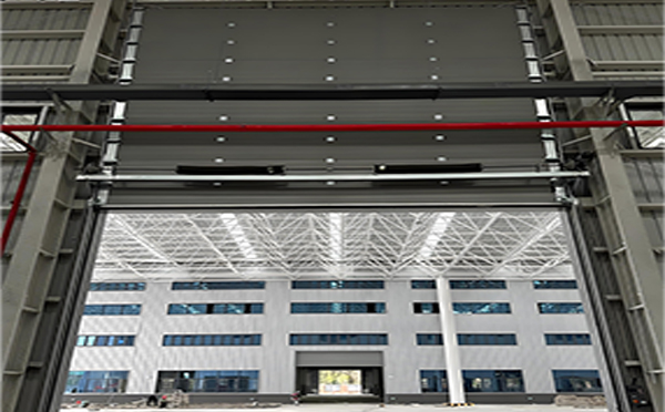 长城区工业提升门