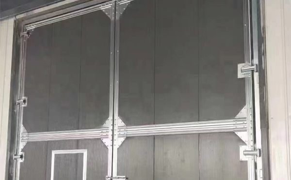 长城区兰州厂房长城区工业门选购与使用指南：打造高效安全的生产环境